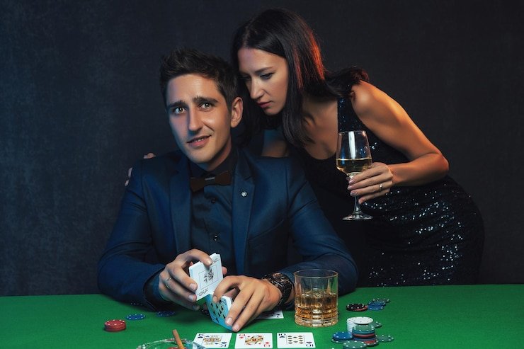 Live-dealer tables currently active gengto Live-Dealer section showing active Baccarat and Dragon Tiger tables with player counts